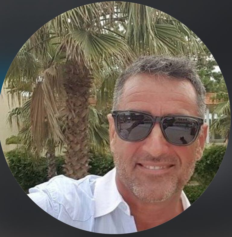 <em>Alejandro F.</em>